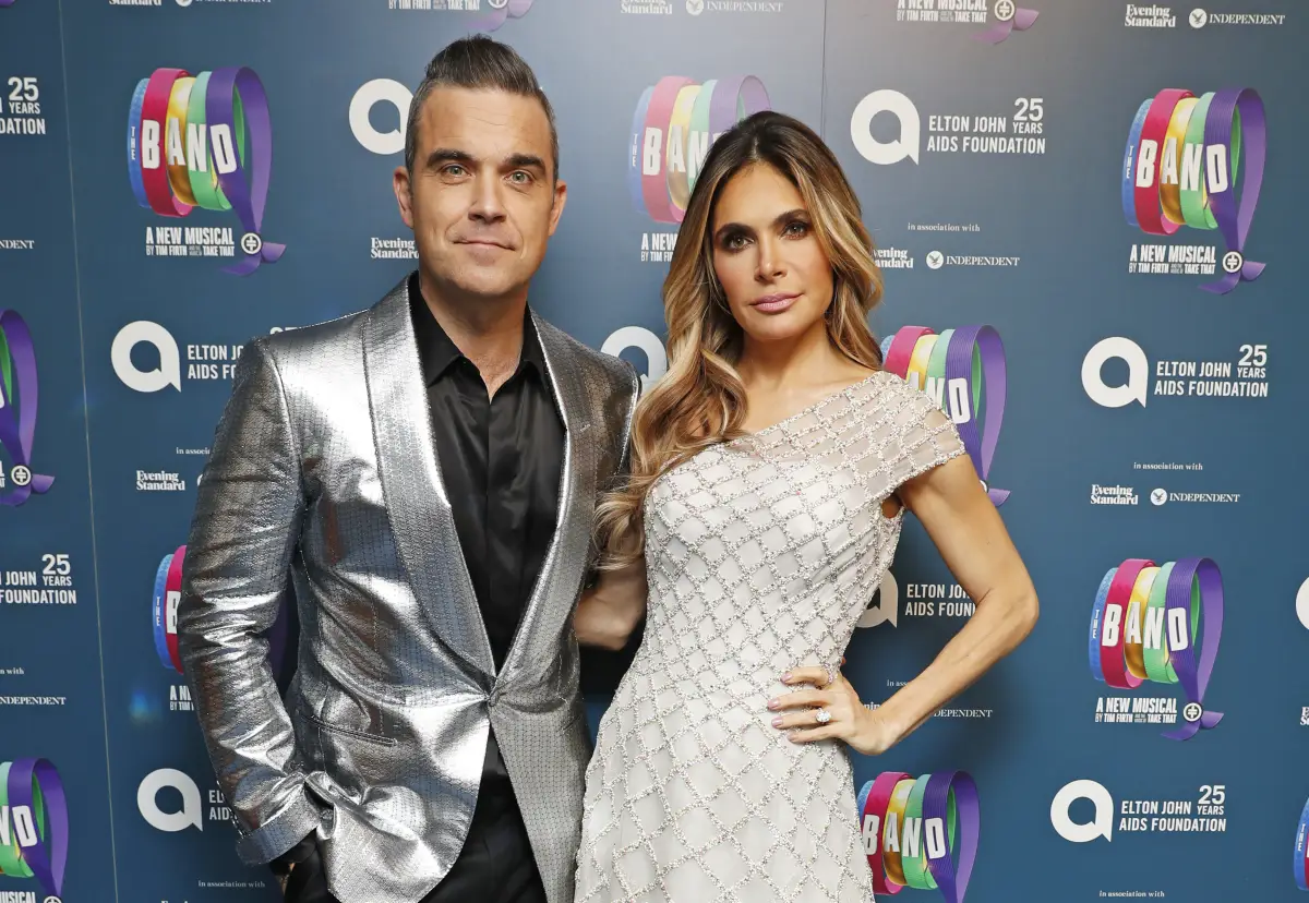 Robbie Williams y Ayda Field 