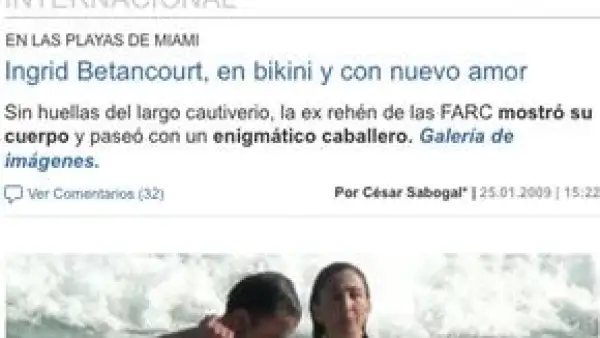 La ex rehén franco-colombiana fue captada en la playa con un hombre desconocido –que resultó ser su primo-.