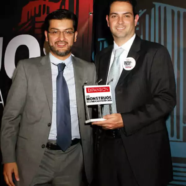 Enrique Cornish, gerente de la marca Philadelphia y Adolfo Ortega.