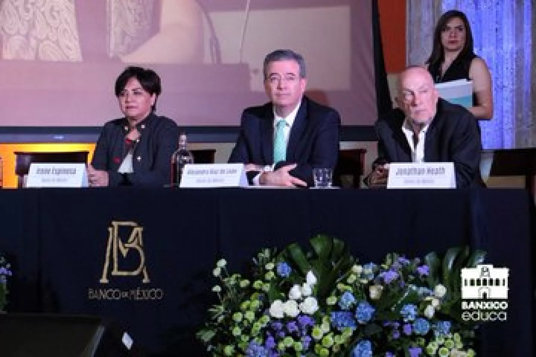 banxico premio twitter.jpeg