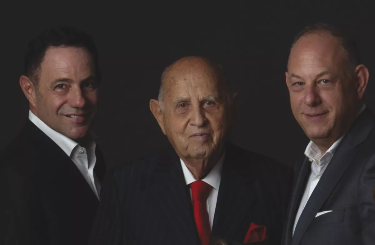 Sergio, Maurice y Ari Berger.jpg