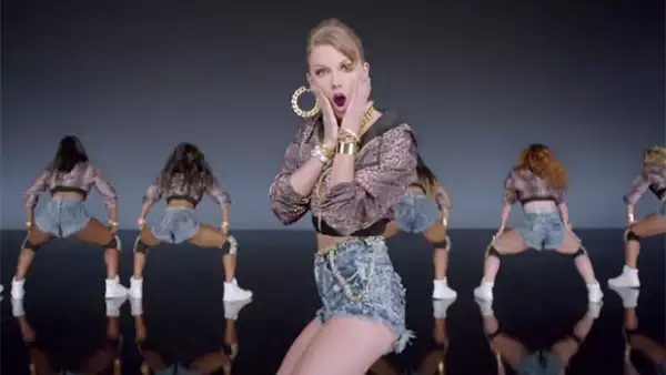 Uno de los hits más importantes de su disco 1989 podría no ser de su autoría, pues un intérprete de R&B asegura que Taylor lo copió.