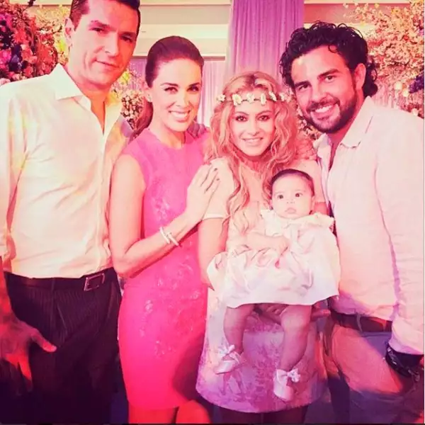 Jacky Bracamontes y su esposo Martín Fuentes coincidieron con Paulina Rubio y Gerardo Bazúa en el bautizo de la pequeña Paulina, hija del gobernador Roberto Borge Angulo.