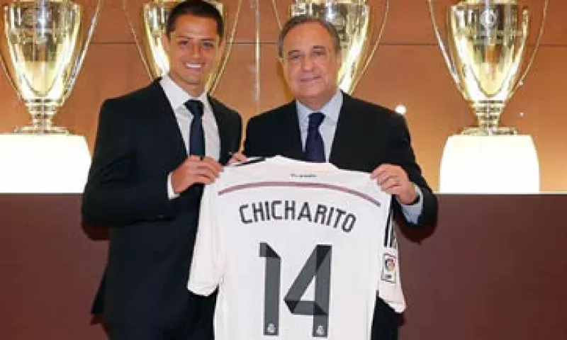 Chicharito servirá de suplente para el delantero titular Karim Benzema. (Foto: Tomada del sitio web del  Real Madrid.)
