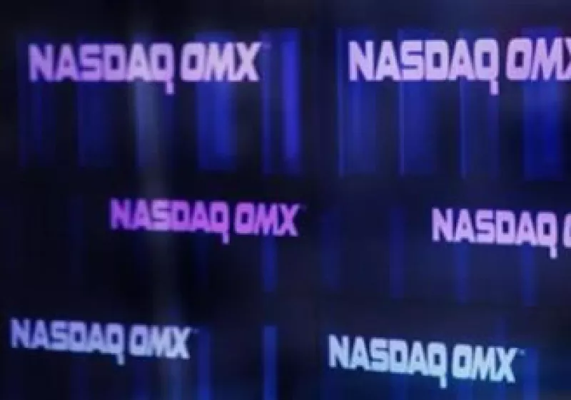 Nasdaq deberá decidir si eleva su oferta de 11,300 mdd o se retira. (Foto: Reuters)