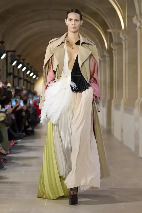 Victoria Beckham presenta su desfile FW23