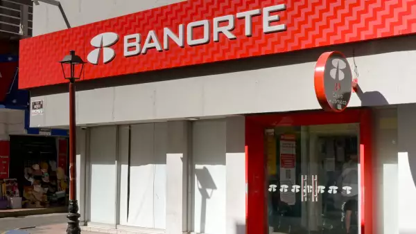 ¿Abren los bancos el 1 de mayo de 2026?
