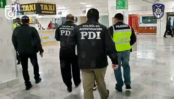 E7aPRKlVEAErvR3.jpg