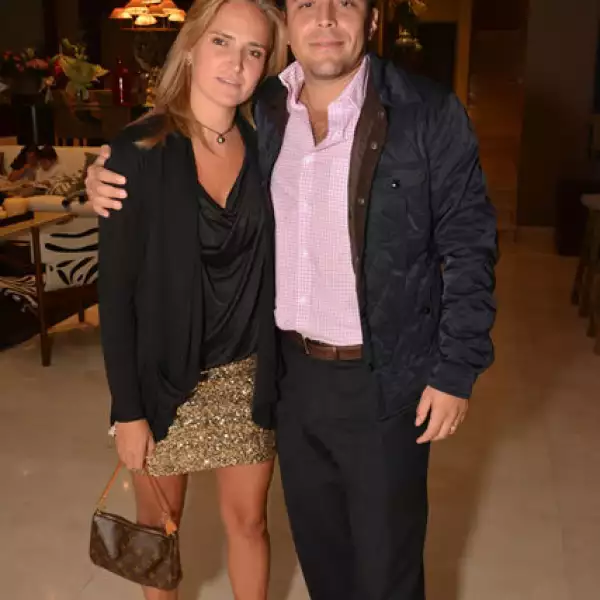 Marisa de Saro,Alejandro Dibildox