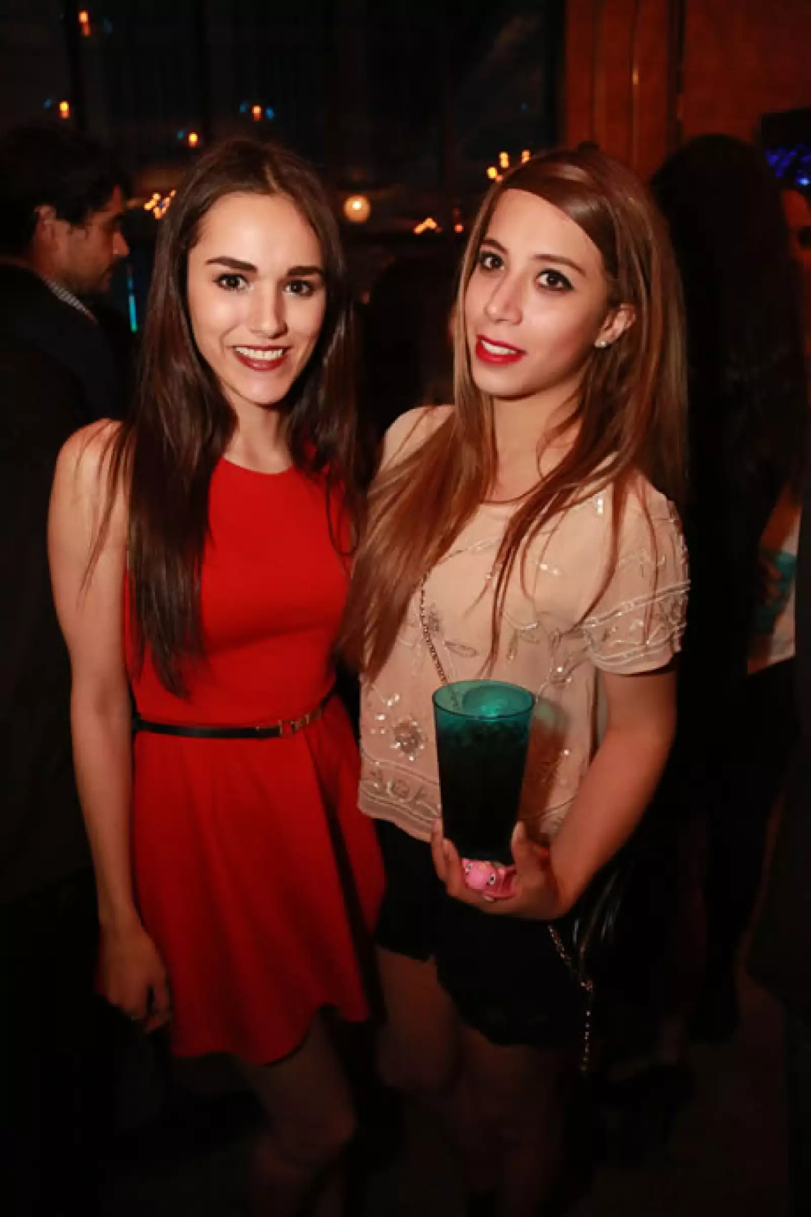 Alejandra Esparza y Andrea Godoy