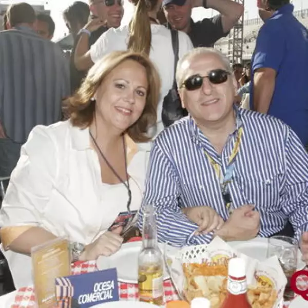 Ma Carmen Lozada, Angel Lozada