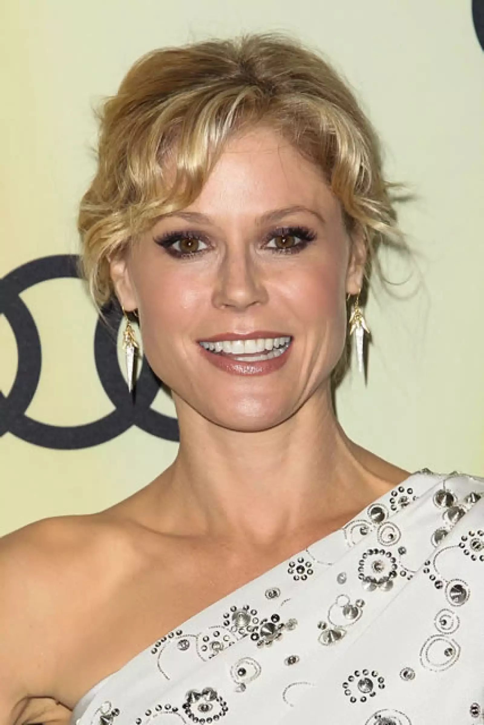 Julie Bowen.