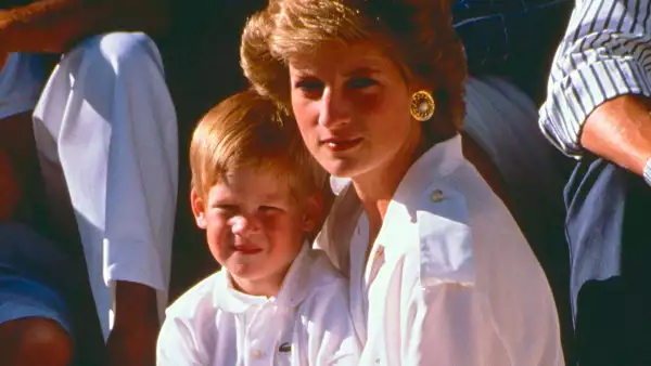 príncipe Harry y la princesa Diana 