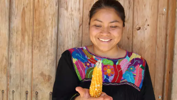 Claudia Albertina Ruíz