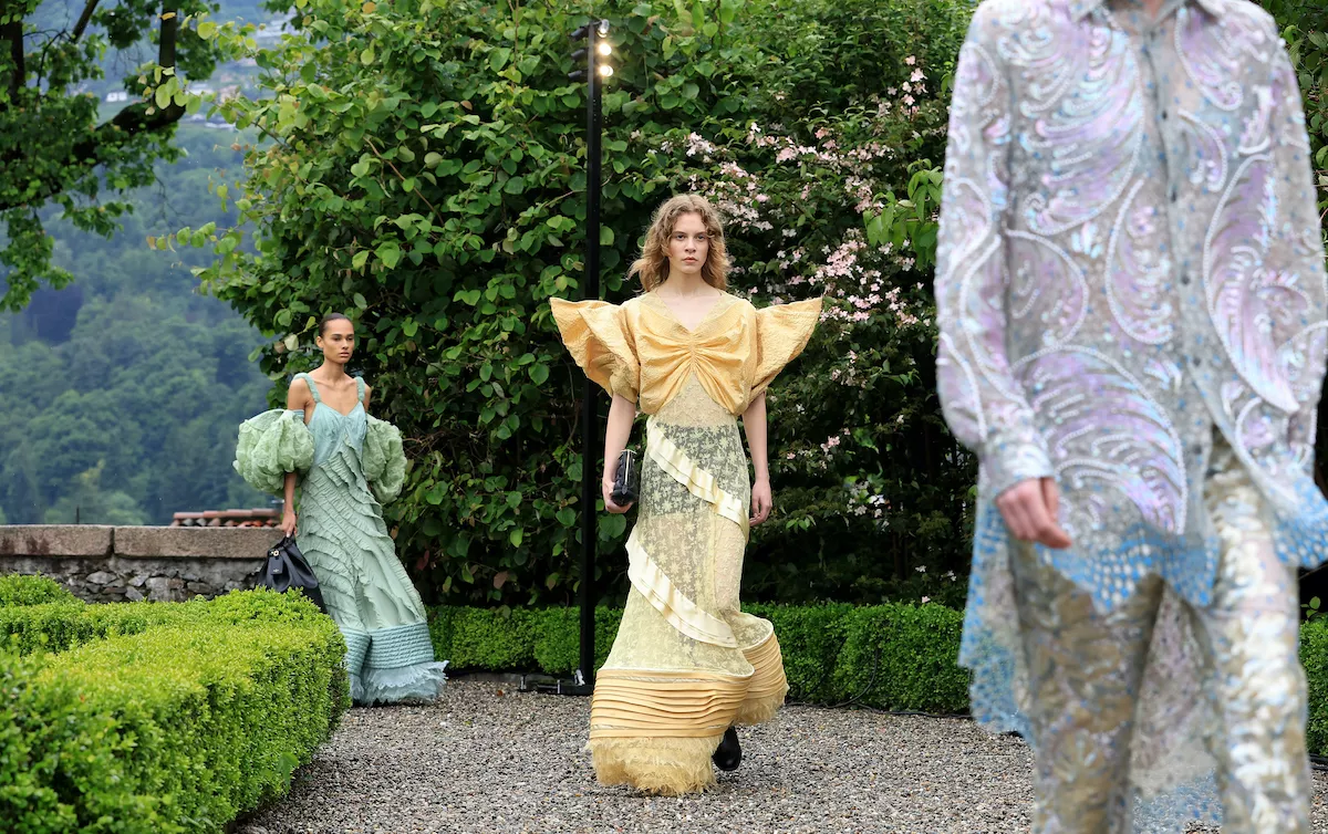 Louis Vuitton Cruise Show 2024 - Runway