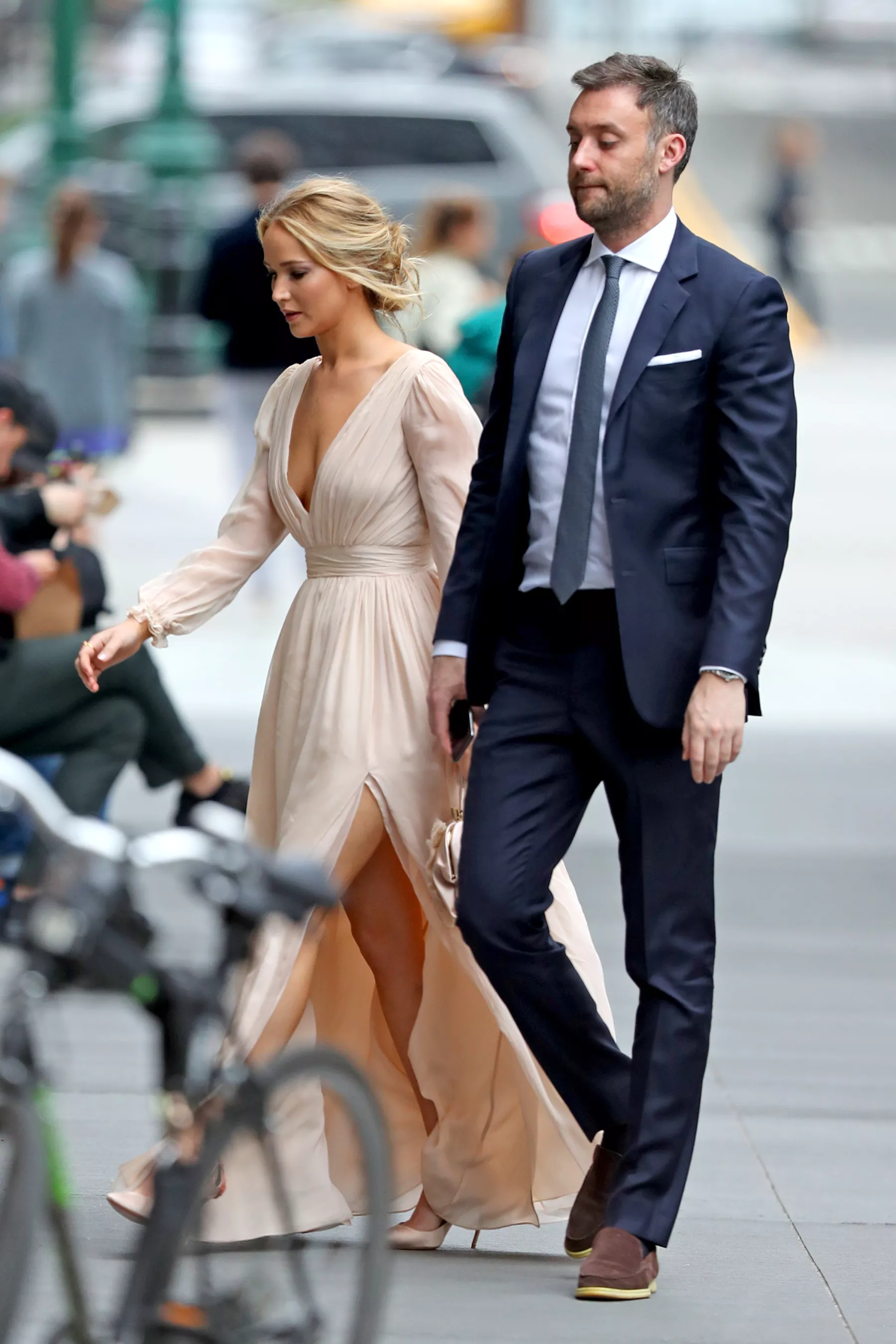  Jennifer Lawrence, Cooke Maroney fueron vistos en un registro civil de Nueva York.