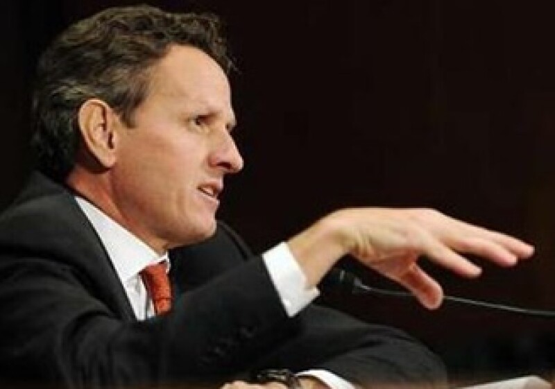 Timothy Geithner expuso que el rescate bancario costará una fracción de los 350,000 millones de dólares estimados inicialmente. (Foto: Reuters)