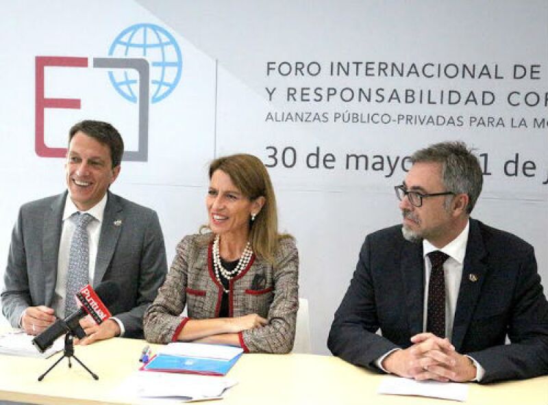 Inauguraci�n del Foro sobre formaci�n dual, organizado por Audi M�xico y UENSCO M�xico