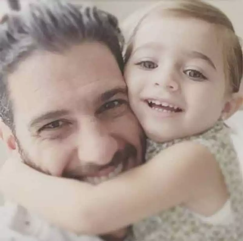 ¡Que rápido pasa el tiempo! Olivia, hija de Erick Elías, festejó su tercer cumpleaños con una fiesta rodeada de sus amigos.
