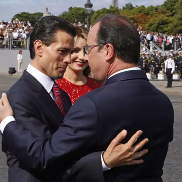 Peña Nieto, Francois Hollande y Angélica Rivera