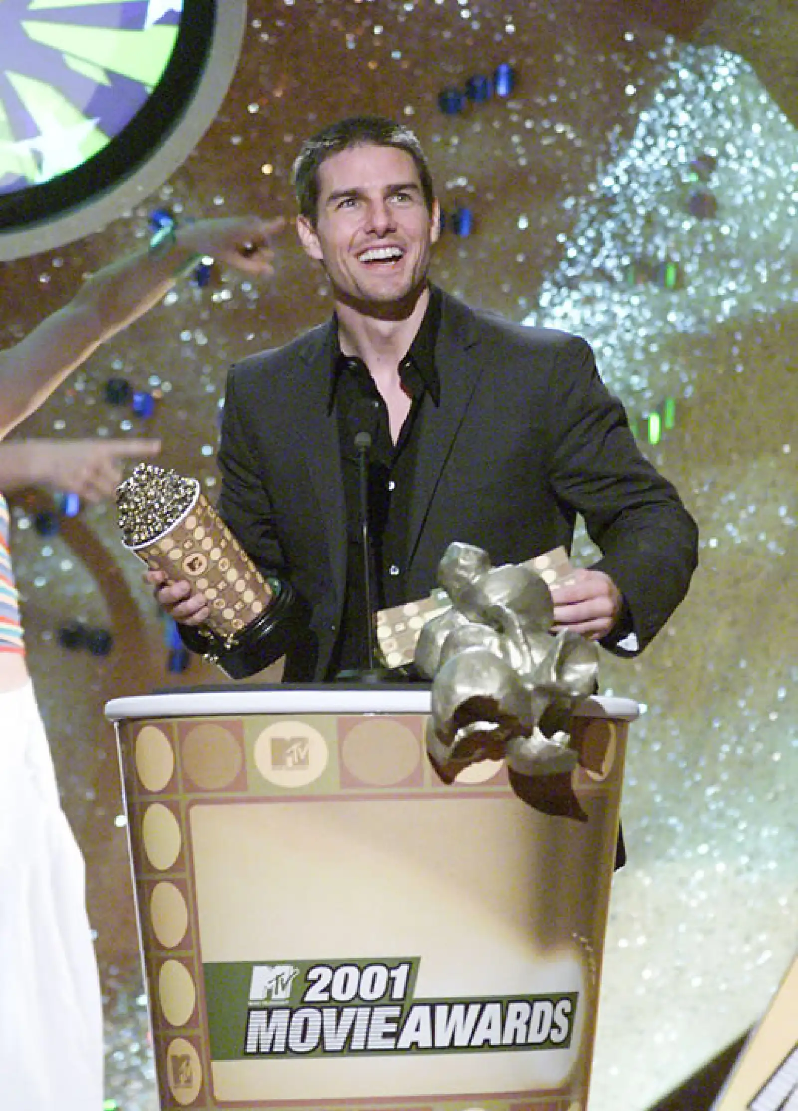Tom en los MTV Movie Awards en junio del 2001.