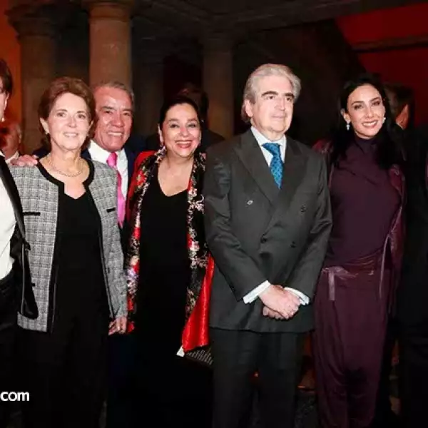 Mercedes García Ocejo,María Cristina Cepeda,Juan Antonio Hernández,Carmen Gaytán,Rafael Tovar y de Teresa,María Laura y Ricardo Salinas