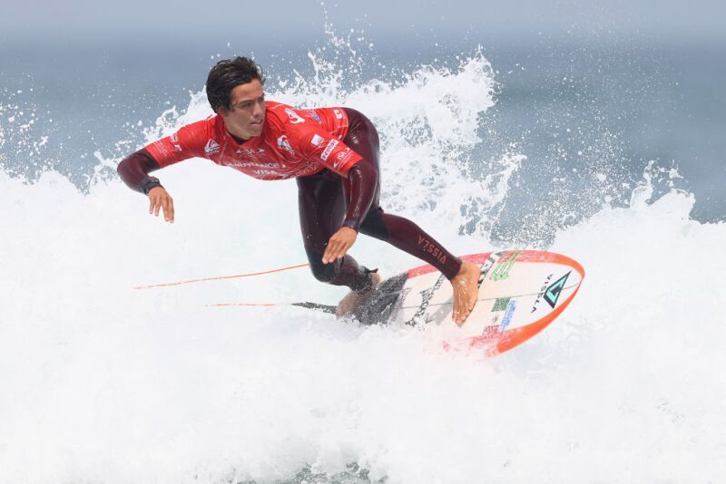 Johny Corzo Raza de Bronce