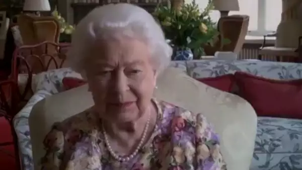 Reina Isabel II