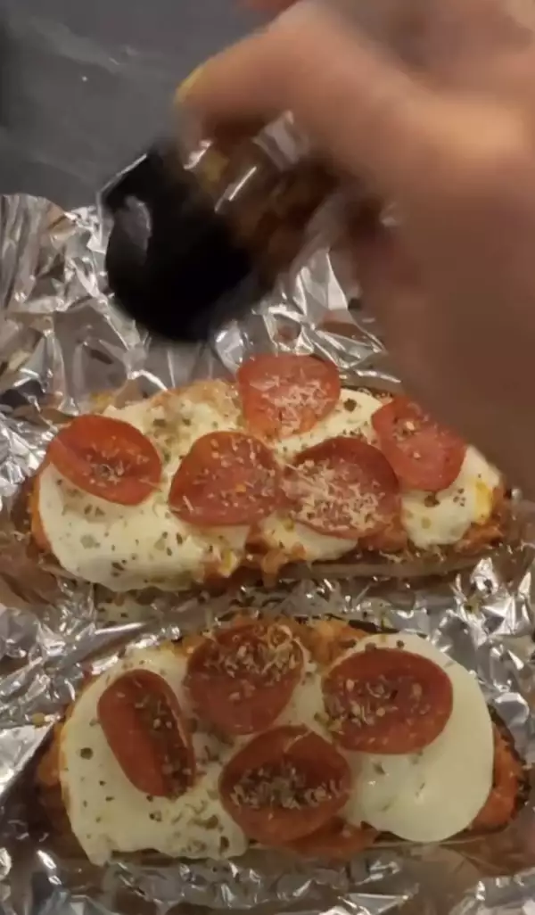 Hailey Bieber Pizza Toast