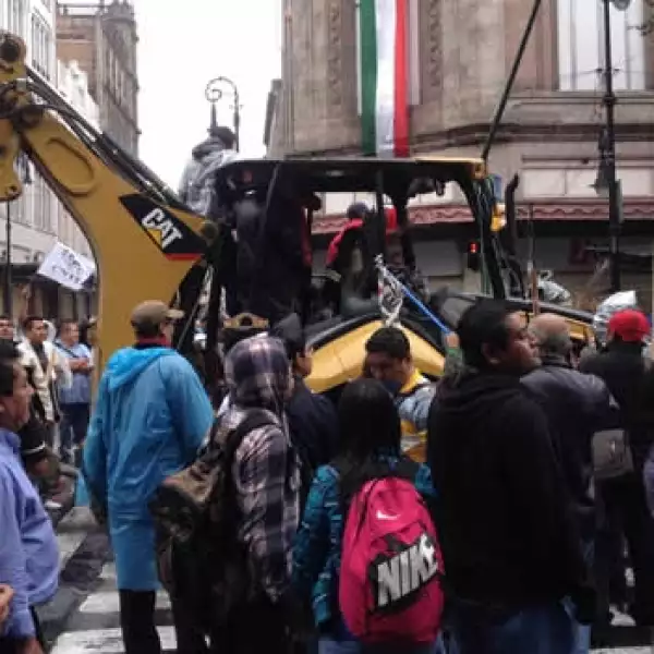 retiro campamentos Zócalo 12