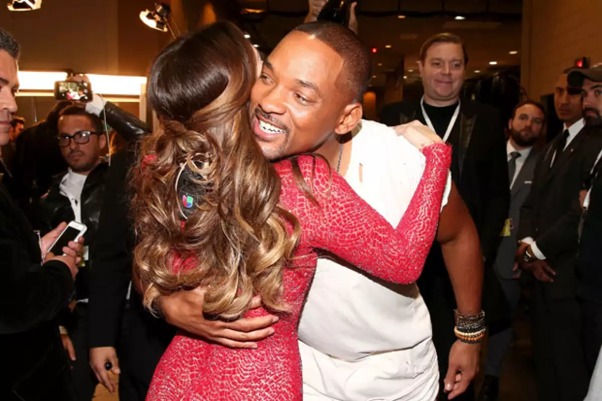 Uno de sus momentos más top fue cuando abrazó a Will Smith.