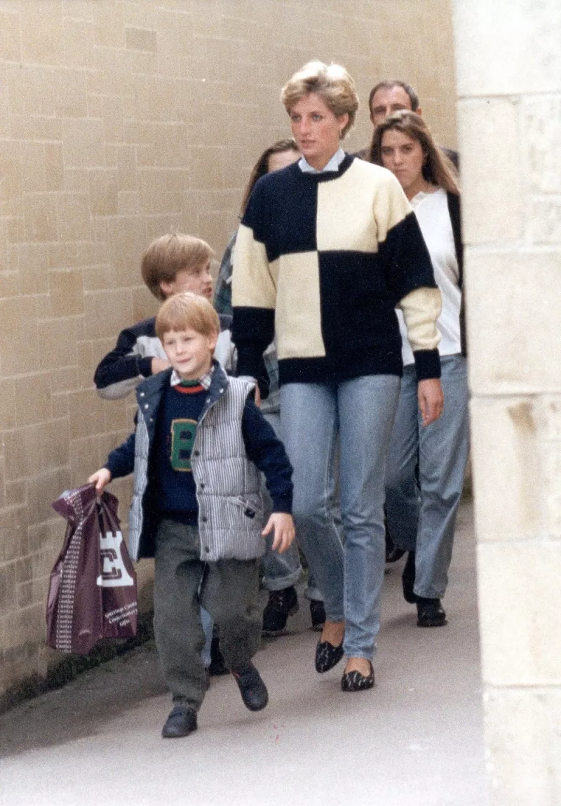 Príncipe William, príncipe Harry y la princesa Diana