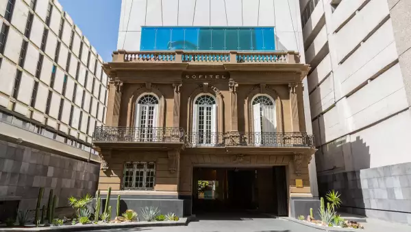 Life and Style Sofitel 1.jpg