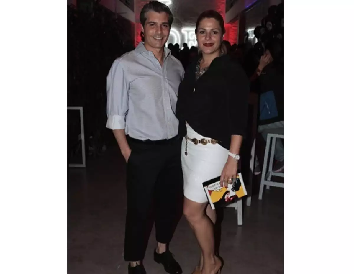 La empresa tequilera fundada por la pareja cumplió tres años y como parte de los festejos lanzaron la edición especial Bing Bang.