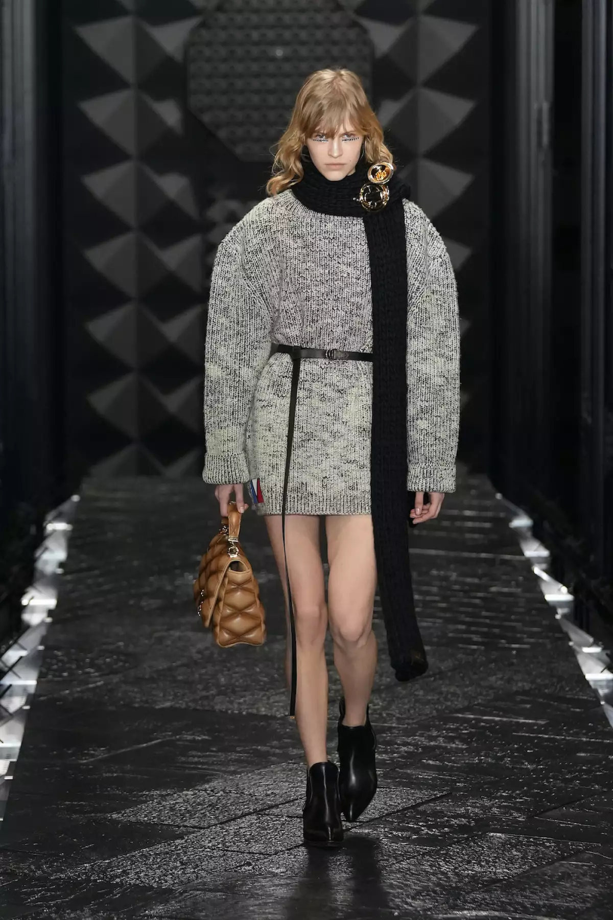 Louis Vuitton : Runway - Paris Fashion Week - Womenswear Fall Winter 2023-2024