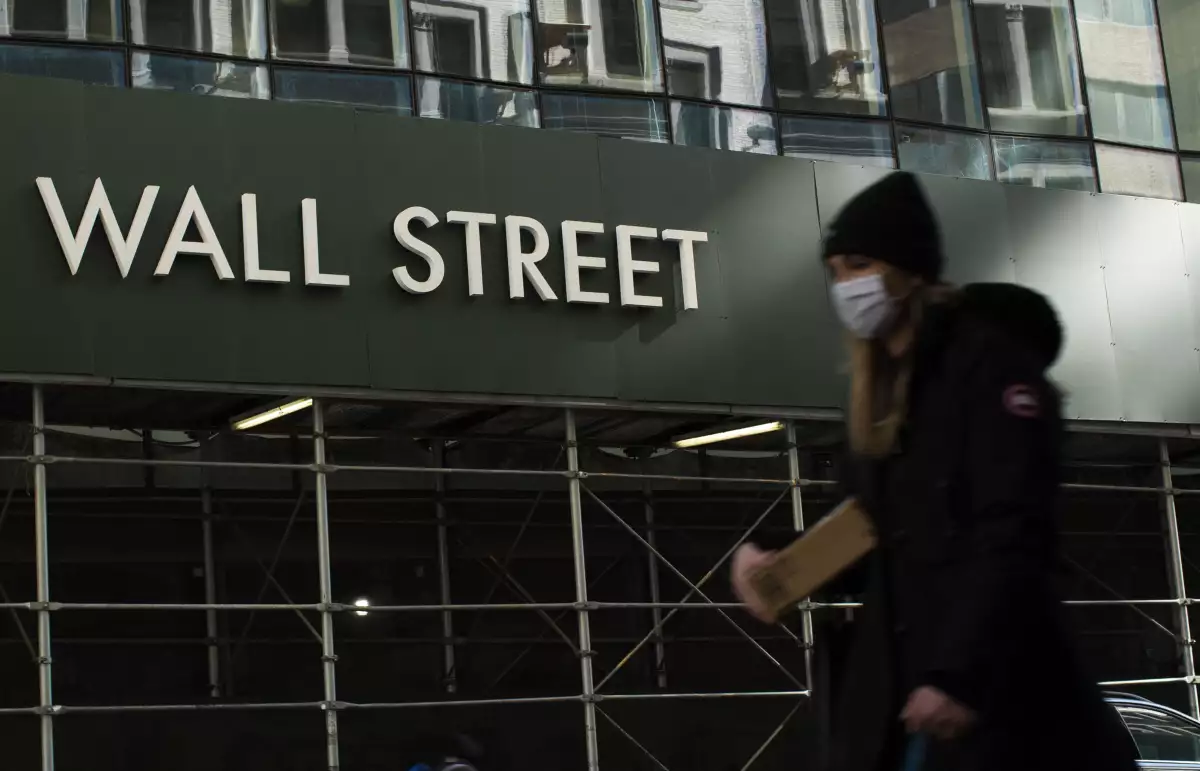 Las empresas de países emergentes prefieren emitir deuda en Wall Street o Europa, donde encuentran más demanda de los inversionistas.