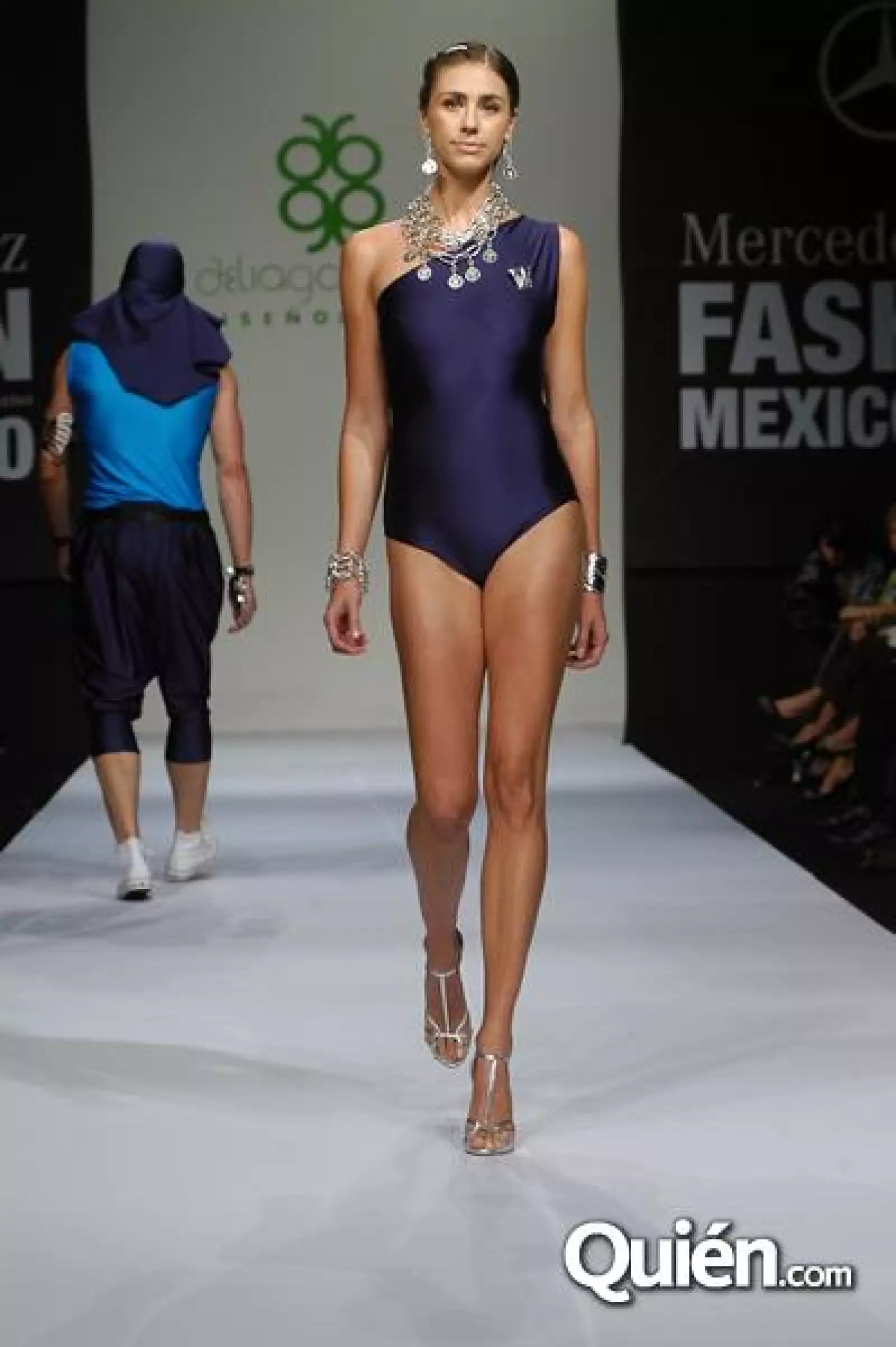 MBF Pasarela Delia González