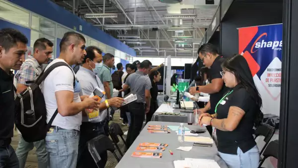 Michelin y Querétaro activan plan laboral para empleados afectados por cierre de la planta