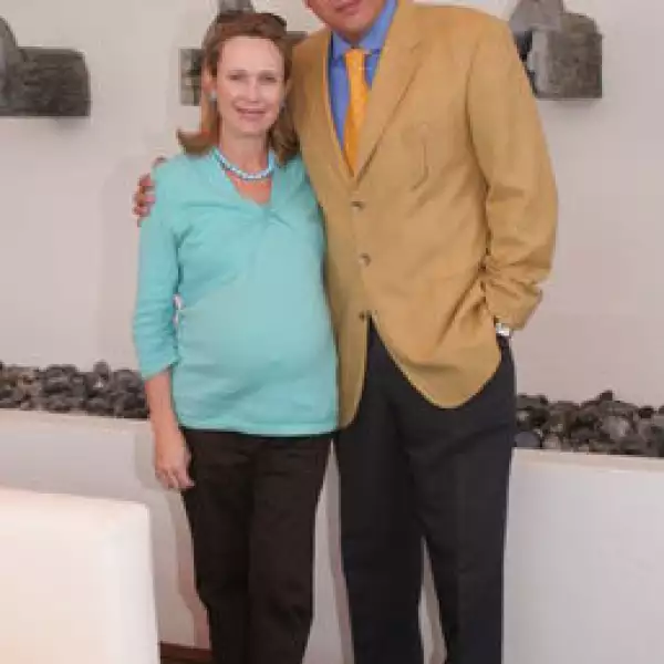 Kitzia Nin, Mauricio González