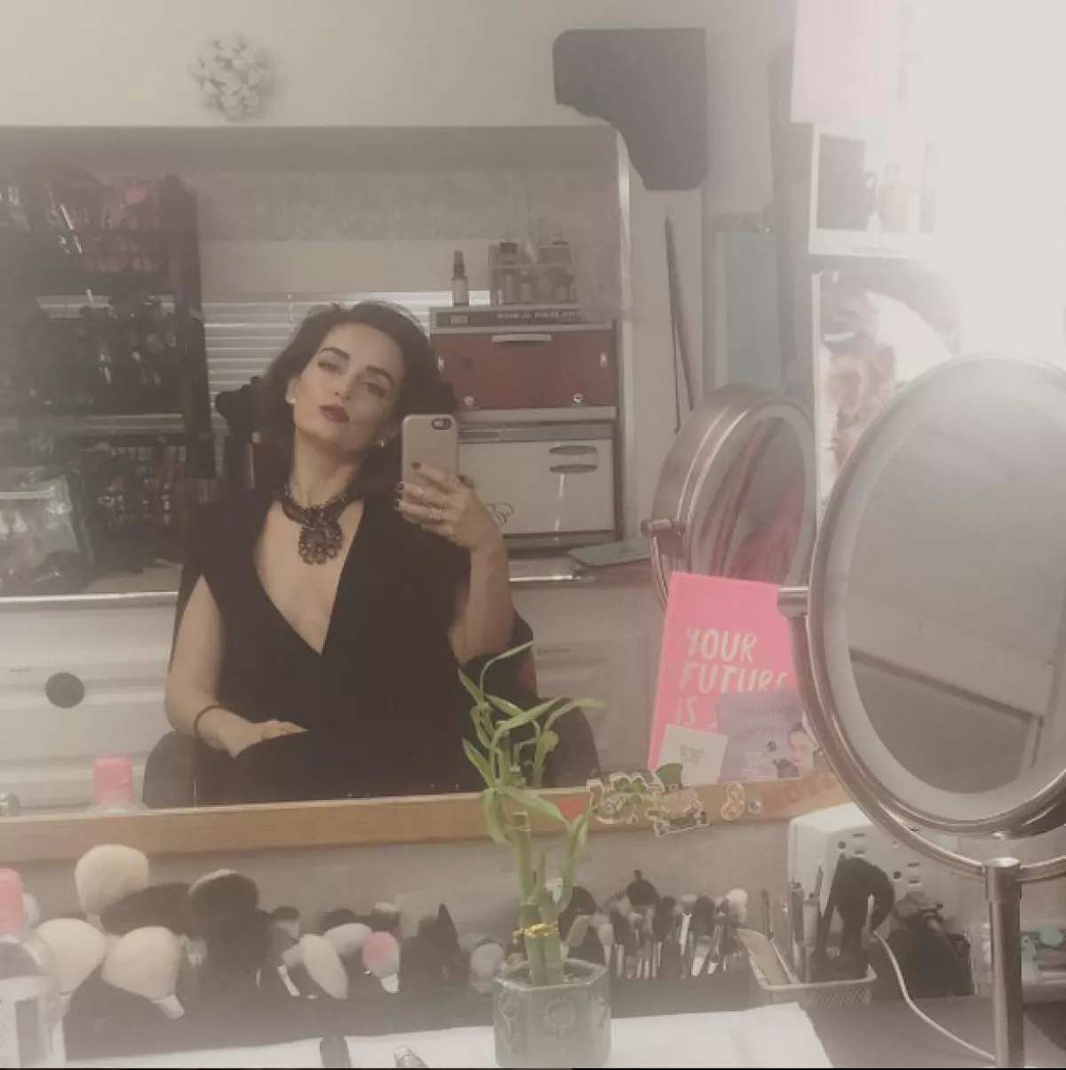 Mientras que Ana ha derrochado sexytud en el set de grabación.