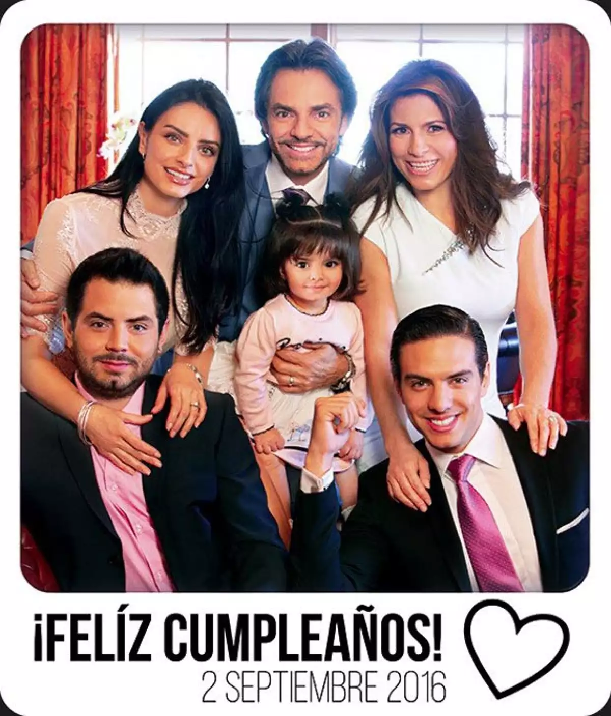 El retrato familia completo.