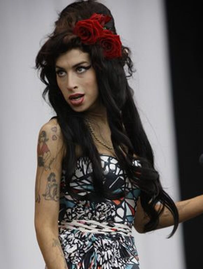 La cantante fue citada por un tribunal para responder sobre su agresión a un fan.