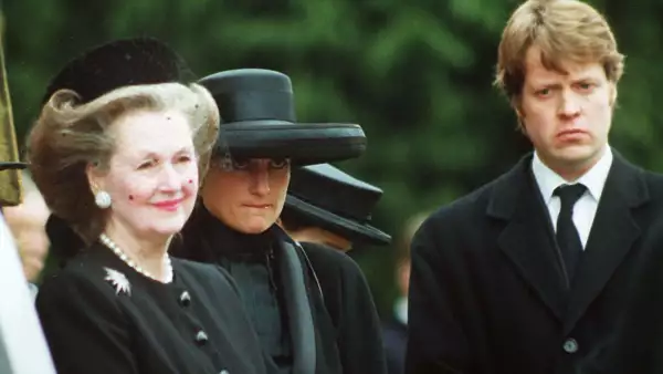 Princesa Diana y Charles Spencer