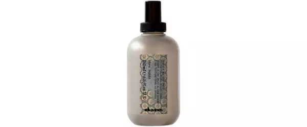 DAVINES-ondas playeras-sprays-pelo-look.jpg