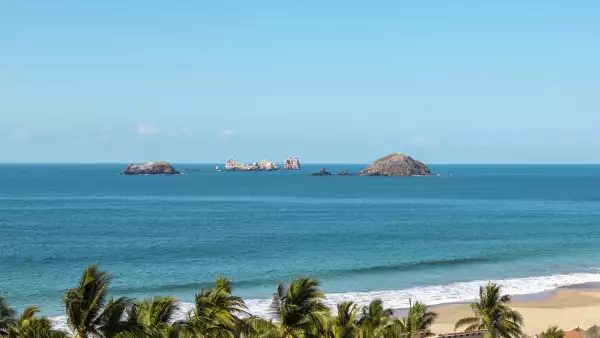 El Palmar Beach in Ixtapa