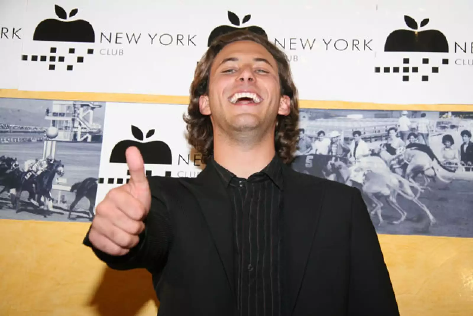 Inauguración New York Bar, Concierto Kalimba.