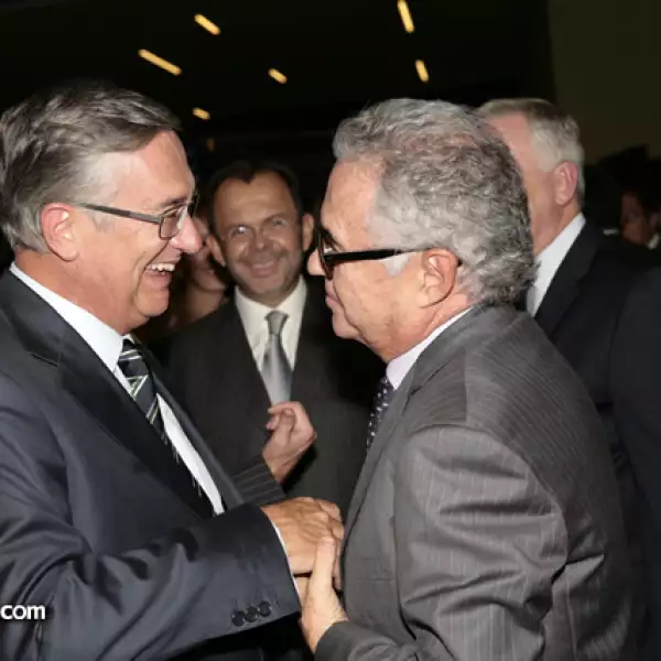 Ricardo Salinas Pliego,Álvaro Dávila