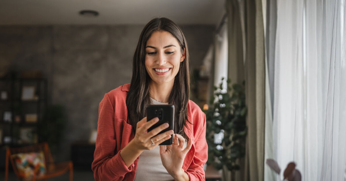 ¿Tu teléfono lee tu mente? Así funcionan los algoritmos de recomendación y cómo controlarlos