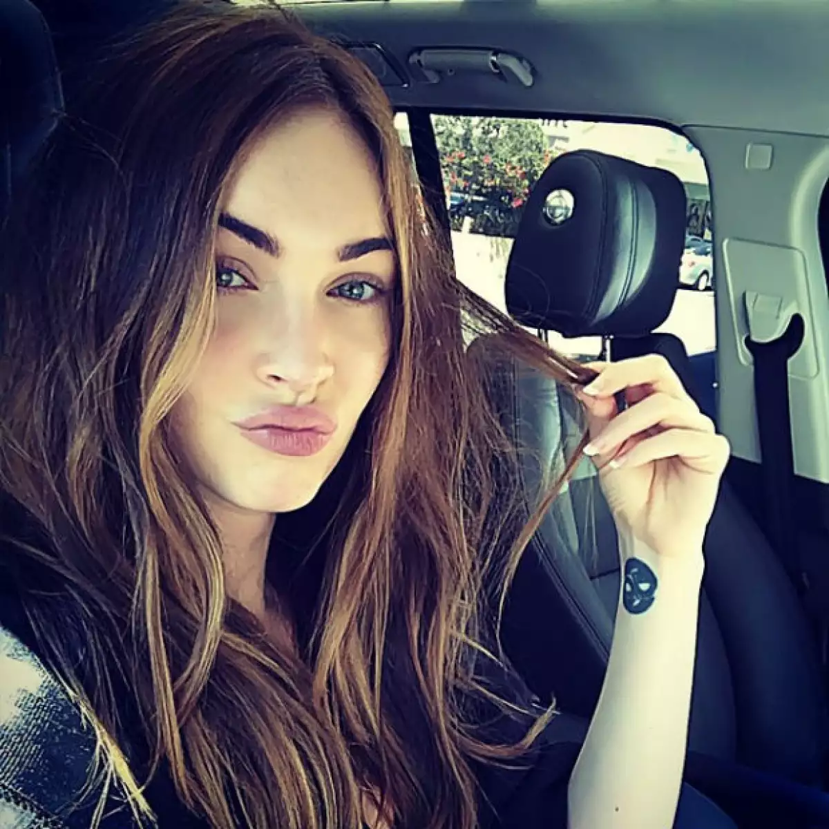 Desde Megan Fox hasta Gisele Bündchen, estas mujeres saben la importancia de lucir guapísimas, por lo que emplean diferentes técnicas de belleza y ejercicios que pueden servir como el mejor ejemplo.