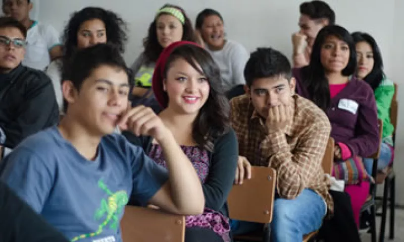 El crédito aprobado es el tercero de una serie para apoyar la Educación Media Superior. (Foto: Cuartoscuro)